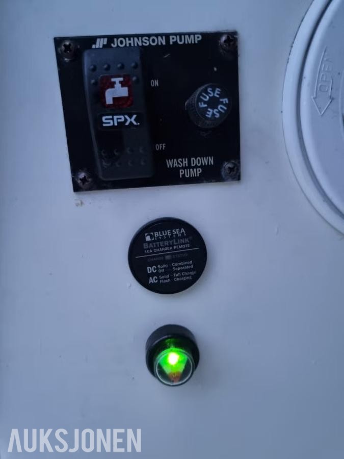 2001 Galia Galeon 660WA båt med Mercury Seapro motor - masse utstyr